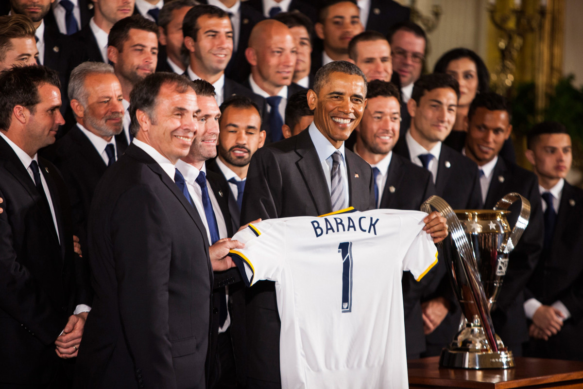 Obama-Galaxy-Gallery-1.jpg